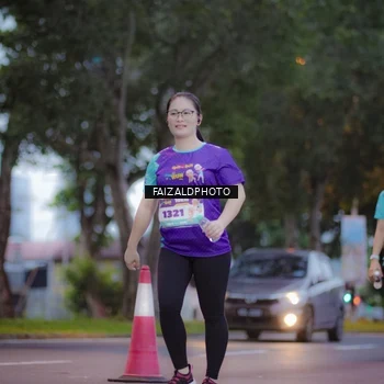 Runner Photo 8324531