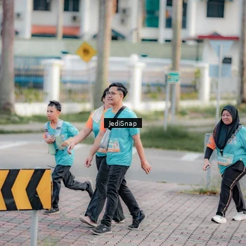 Runner Photo 8324543