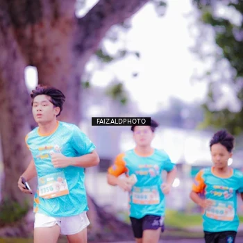 Runner Photo 8324562