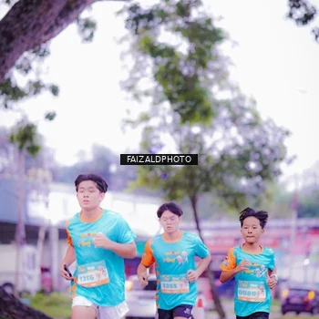 Runner Photo 8324567