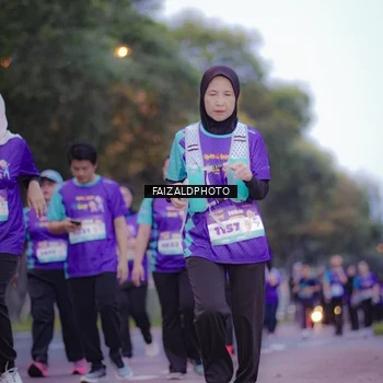 Runner Photo 8324571