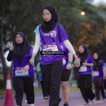 Runner Photo 8324581