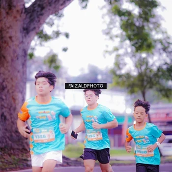 Runner Photo 8324582