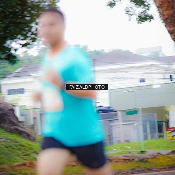 Runner Photo 8324599