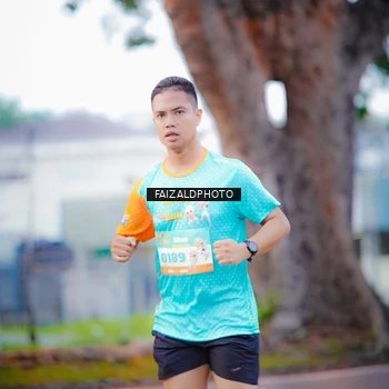 Runner Photo 8324609