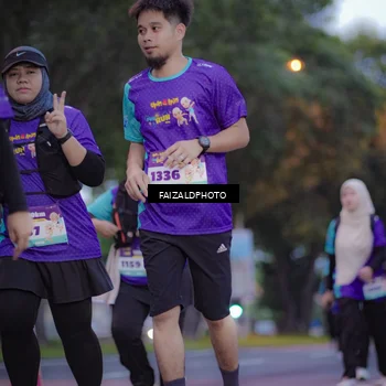 Runner Photo 8324612