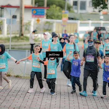 Runner Photo 8324617