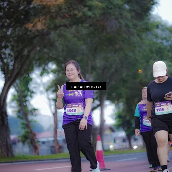 Runner Photo 8324624