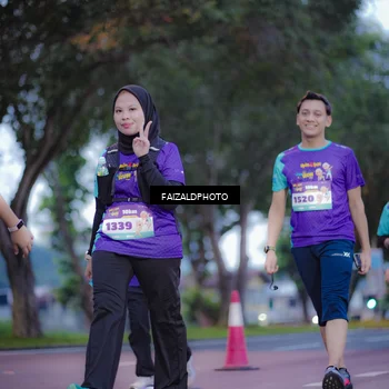 Runner Photo 8324636