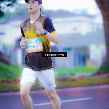 Runner Photo 8324646