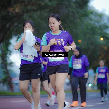 Runner Photo 8324656