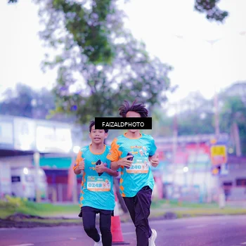Runner Photo 8324661