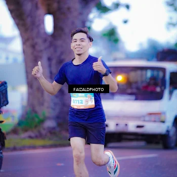 Runner Photo 8324670