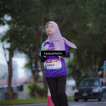 Runner Photo 8324681