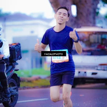 Runner Photo 8324685