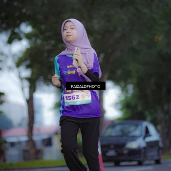 Runner Photo 8324688