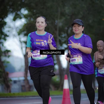 Runner Photo 8324695