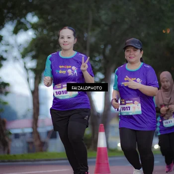 Runner Photo 8324696
