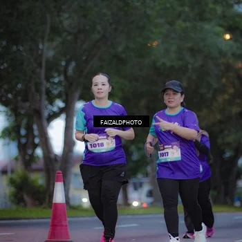 Runner Photo 8324703