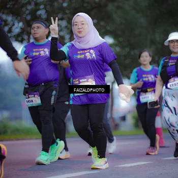 Runner Photo 8324712