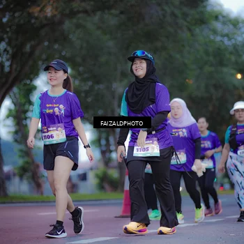 Runner Photo 8324717