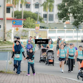 Runner Photo 8324719