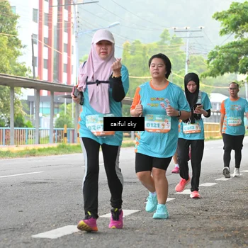Runner Photo 8324723