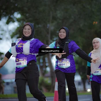Runner Photo 8324730