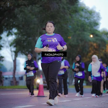 Runner Photo 8324737