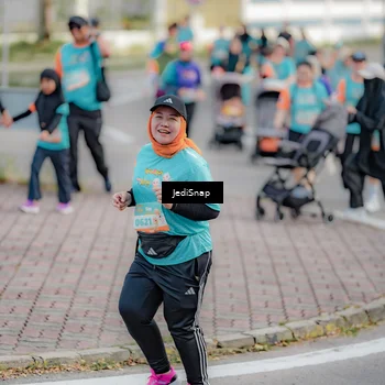 Runner Photo 8324743