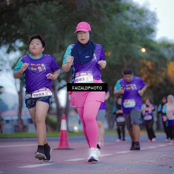 Runner Photo 8324754