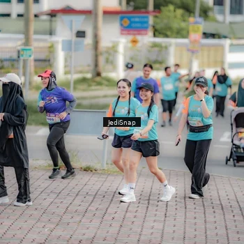 Runner Photo 8324784