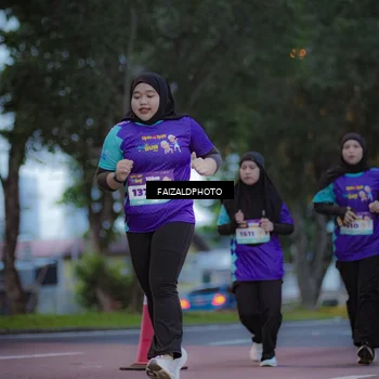 Runner Photo 8324790