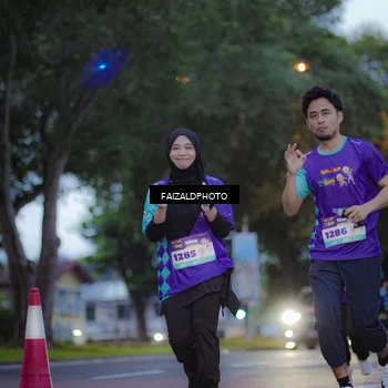 Runner Photo 8324803