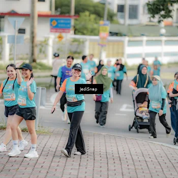 Runner Photo 8324804