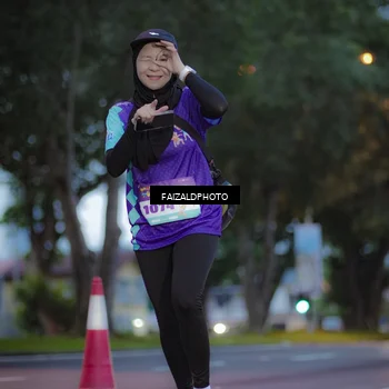 Runner Photo 8324811