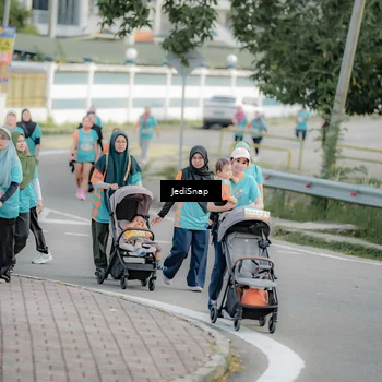 Runner Photo 8324836