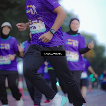 Runner Photo 8324847