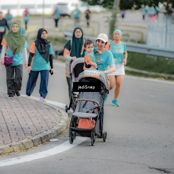 Runner Photo 8324874