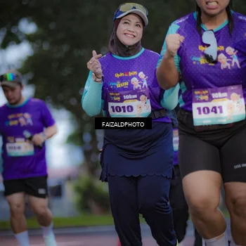 Runner Photo 8324900