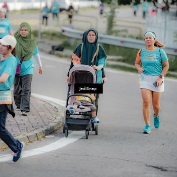 Runner Photo 8324916