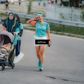 Runner Photo 8324918