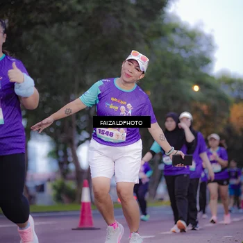 Runner Photo 8324924