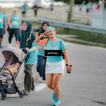 Runner Photo 8324930