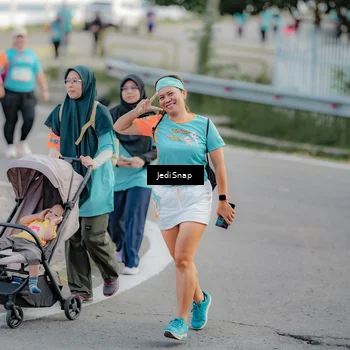 Runner Photo 8324938