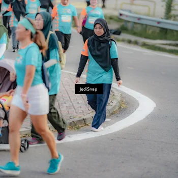 Runner Photo 8324941