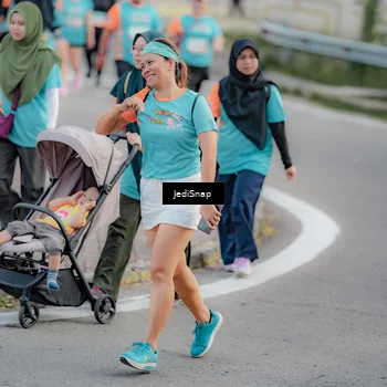 Runner Photo 8324946