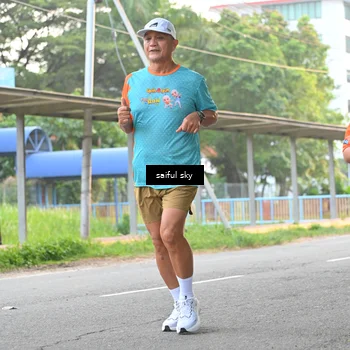 Runner Photo 8324949