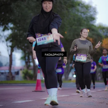 Runner Photo 8324968