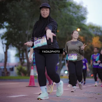 Runner Photo 8324970